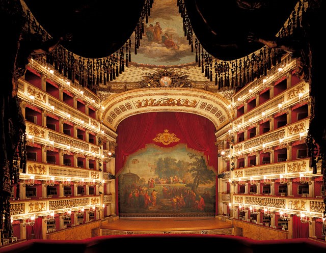 Iniziativa per il turismo c/o il Teatro San Carlo. Termine ultimo per la presentazione delle domande 9/12/2019.